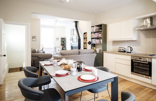 York House | Sleeps 6#Central York#5★Townhouse#Parking#Cinema & Games Room