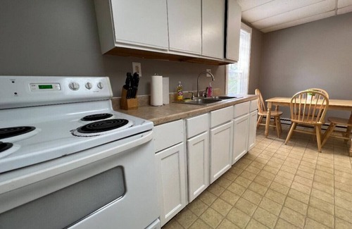 New Castle Condo | Sleeps 6! Cozy 2BR w/4 Beds at New Castle + WIFI!