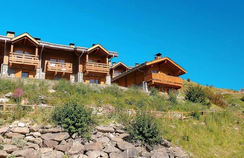 Valmeinier Condo | Sleeps 8 | 2BR Chalet in Prime Ski Location!