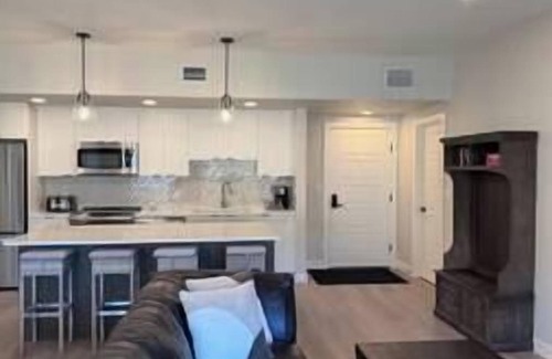 Copperstone Resort Apartment | Sleeps 8 * Pool * Hot Tub * Gym