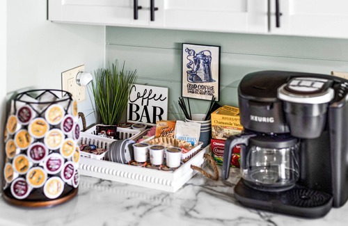 Superior House | Sleeps12 - Dog-Friendly SidexSide Duplex - Large Yard/Hammocks/Firepits/Grills