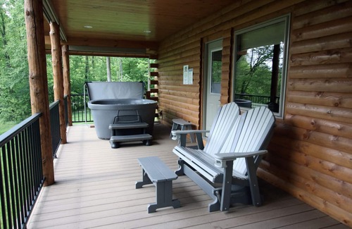 Millersburg Cabin | Sleepy Bear at Tranquil Acres