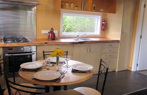 Whakamarama Cottage | Slice of heaven cabin