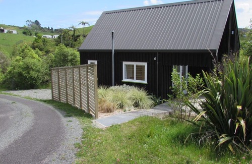 Whakamarama Cottage | Slice of heaven cabin