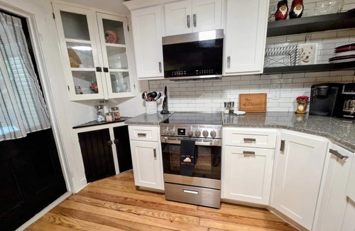 Mount Gretna Heights Cottage | Slice of Heaven