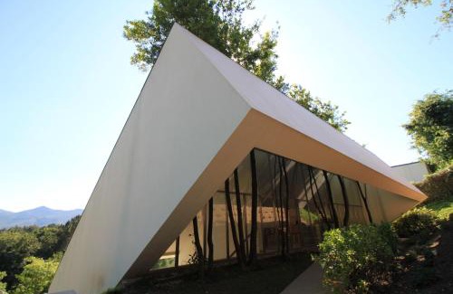 Ponte de Lima Villa | Slope Design Villa - Architecture villa with private pool