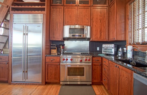 Snowshoe House | Slope side 8 BR at Sanctuary Majestic Mountain Top Estate 4800 square feet of quality sleeps 16