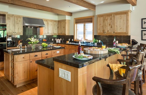 Granite Ridge Villa | Slope-side Granite Ridge luxury lodge with ample space for all