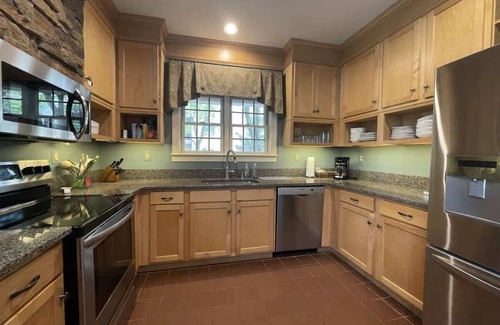 Mercersburg House | Slope Side Townhouse!