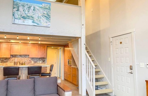Steamboat Springs Condo | Slopeside Chalet Summ
