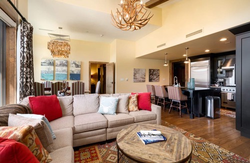 Steamboat Springs Condo | Slopeside Retreat, Ski In/Out, Edgemont Luxury, On Call Shuttle, Many More Amenities!