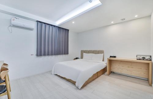 Busanjin Hotel | Sloth Hotel Busan Seomyeon