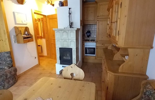 Hochkrimml Apartment | Small apartment, ideal for 2 people, with south-facing terrace right by the lift