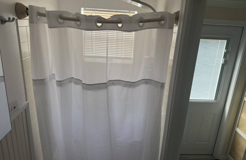 Westgate Apartment | Small apt Chic 1-bedroom apartment with AC, WiFi in wonderful West Palm Beach