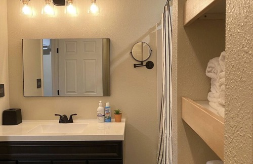 Alpine Cabin | Small Cabin at the edge of town. Two Queen Beds