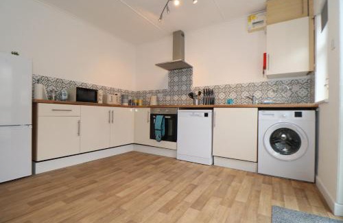 Perranporth House | Small Hillman