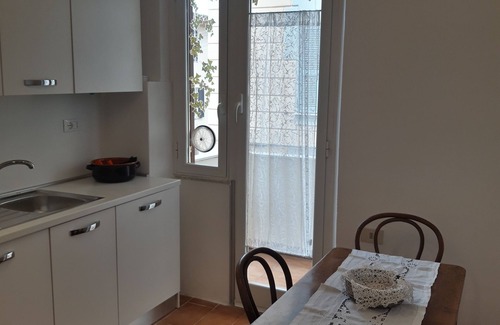 La Spezia Historic Centre Apartment | Small Luxury House CIN IT011015C2YON4DQUH