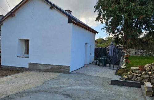 Plonevez-du-Faou Ski Chalet | Small, quiet house in the countryside