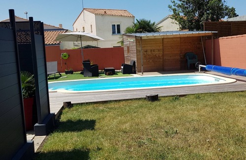 Puilboreau Apartment | Small studio with room "seaside"