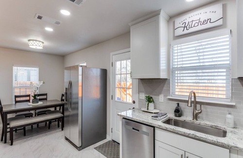 Granbury House | Small Town Elegance.