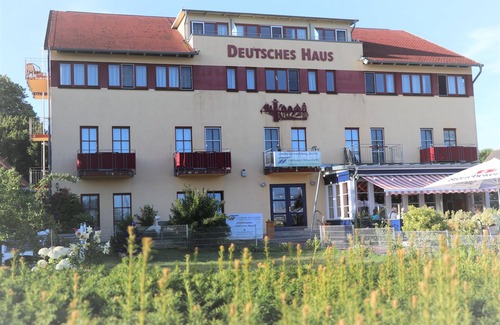 Ostseebad Wustrow Apartment | Small vacation room directly at the harbor of Wustrow