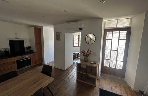 Beaulieu-sur-Dordogne House | Small village house