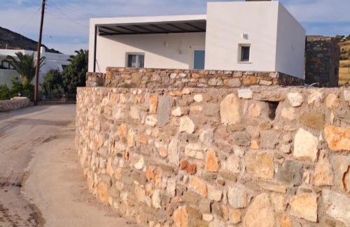 Nea Cryssi Akti House | Small Villa 4 two