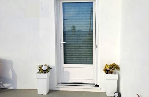 Nea Cryssi Akti House | Small Villa 4 two