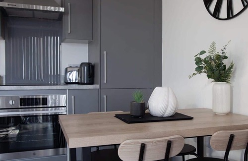 Willesborough Apartment | Smart 1 Bedroom Apartment in Ashford