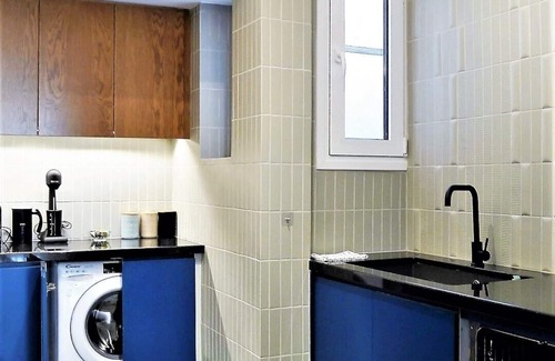 Neapoli Apartment | Smart Apartment next to Exarcheia Square | Peridot - Homes