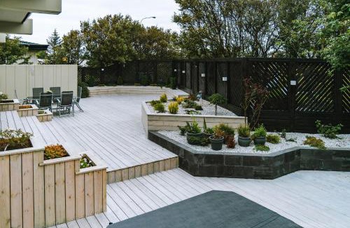 Innri-Njarthvik House | Smart Luxury - Gaming Arena, Gym, Sauna and Jacuzzi