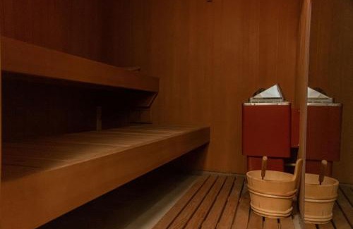 Innri-Njarthvik House | Smart Luxury - Gaming Arena, Gym, Sauna and Jacuzzi