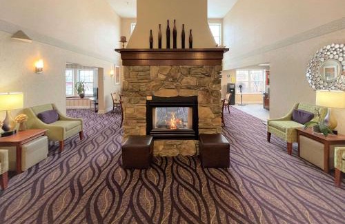 South Burlington Hotel | Smart Suites, an Ascend Collection Hotel