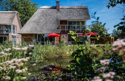 Bad Zwischenahn Apartment | SmartFewo: Set sail | lakeside terrace | sauna - Residence by the small sea