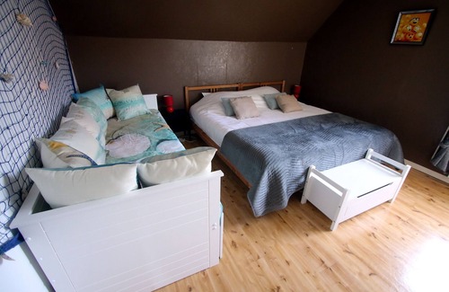 Blankenberge Bed & Breakfast | SMILEY awaits you in quiet area animals ok 5 min from beach and center