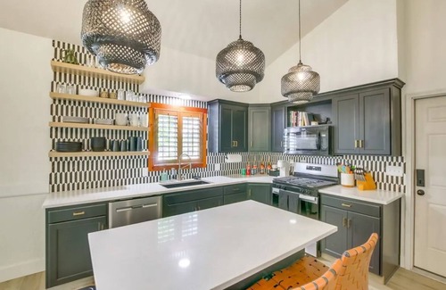 Smithfield House | Smithfield Gathering Place: Room for Everyone!