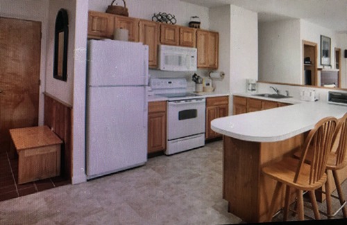 Jeffersonville Villa | SMUGGLER"S NOTCH RESORT VT 3 BEDROOM DELUXE PRESIDENTS WEEK 2024