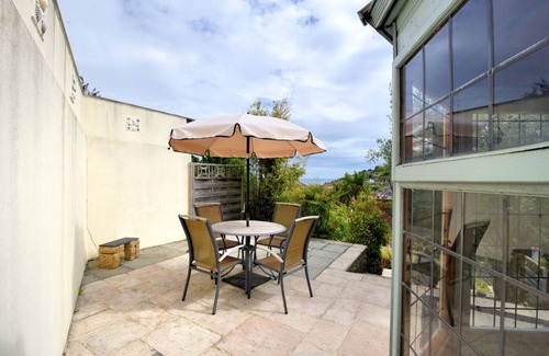 Beer Cottage | SMUGGLERS COTTAGE, pet friendly, character holiday cottage in Beer