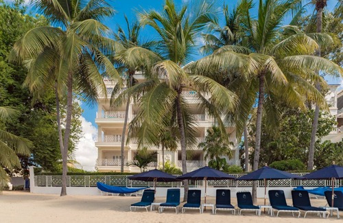 Old Trees Bay Villa | Smugglers Cove 6 (4 bed): Beachfront condo