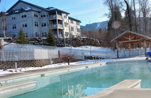 Jeffersonville Condo | Smugglers Notch with 2 bedrooms - Ski in, ski out
