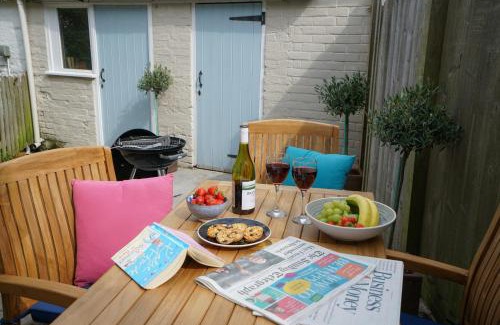 Aldeburgh House | Smugglers Rest, Aldeburgh