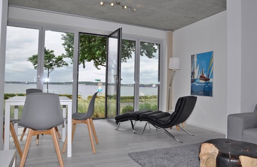 Heikendorf Apartment | Sniff the Baltic Sea air - just a mussel throw from the marina