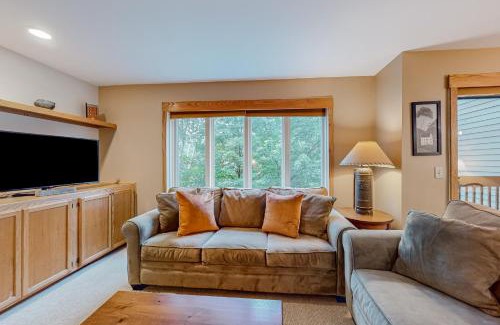 Warren Apartment | Snow Creek 4