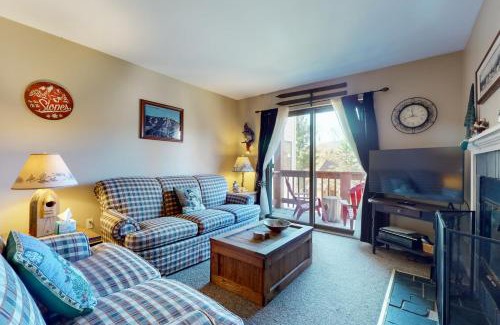 West Dover Apartment | Snow Mountain Village 13F