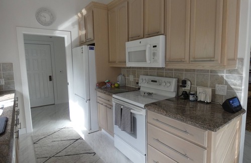 The Bluffs House | Snowbird Paradise at Jupiter's Upscale Bluffs, By Beach, 3/2 Sleeps 4-6