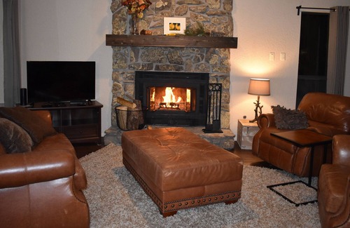 Ruidoso House | SNOWCAP VIEWS... SIERRA BLANCA VIEWS INSIDE AND OUT! 3Bed/3B