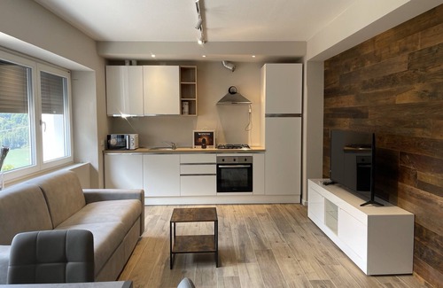 Alleghe House | SnowLake Suite & Apartments