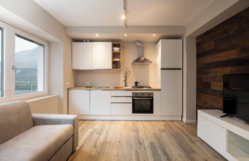 Alleghe House | SnowLake Suite & Apartments