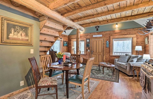 Knik-Fairview Cabin | 'Snowshoe Cabin' w/Gas Grill: Fish & Hike!