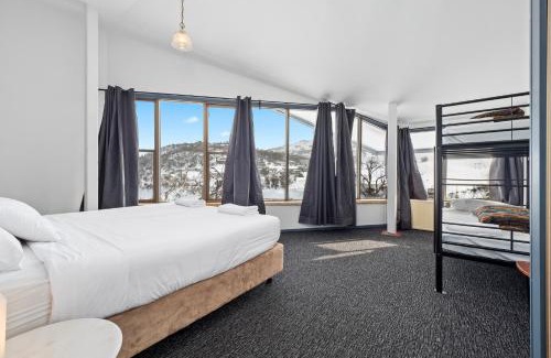 Perisher Valley Hotel | Snowy Gums Smiggins